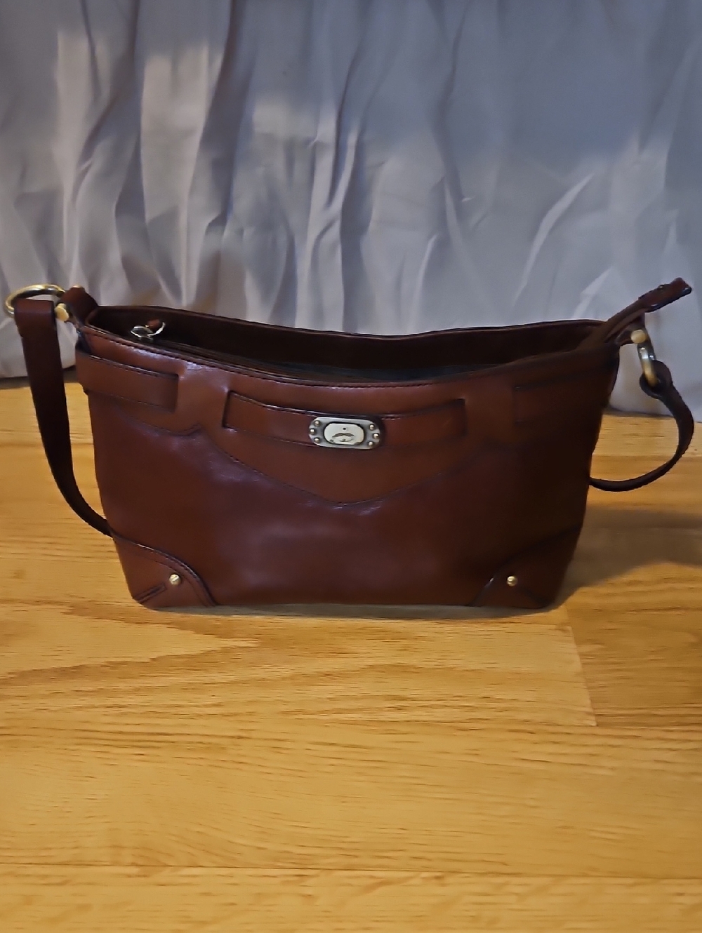 Etienne Aigner Brown Leather Logo Patch Interior